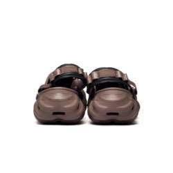 Crocs Echo Clog Truffle 207937-0LF