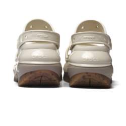 Crocs CLASSIC MEGA CRUSH SANDAL TAUPE 207989-214
